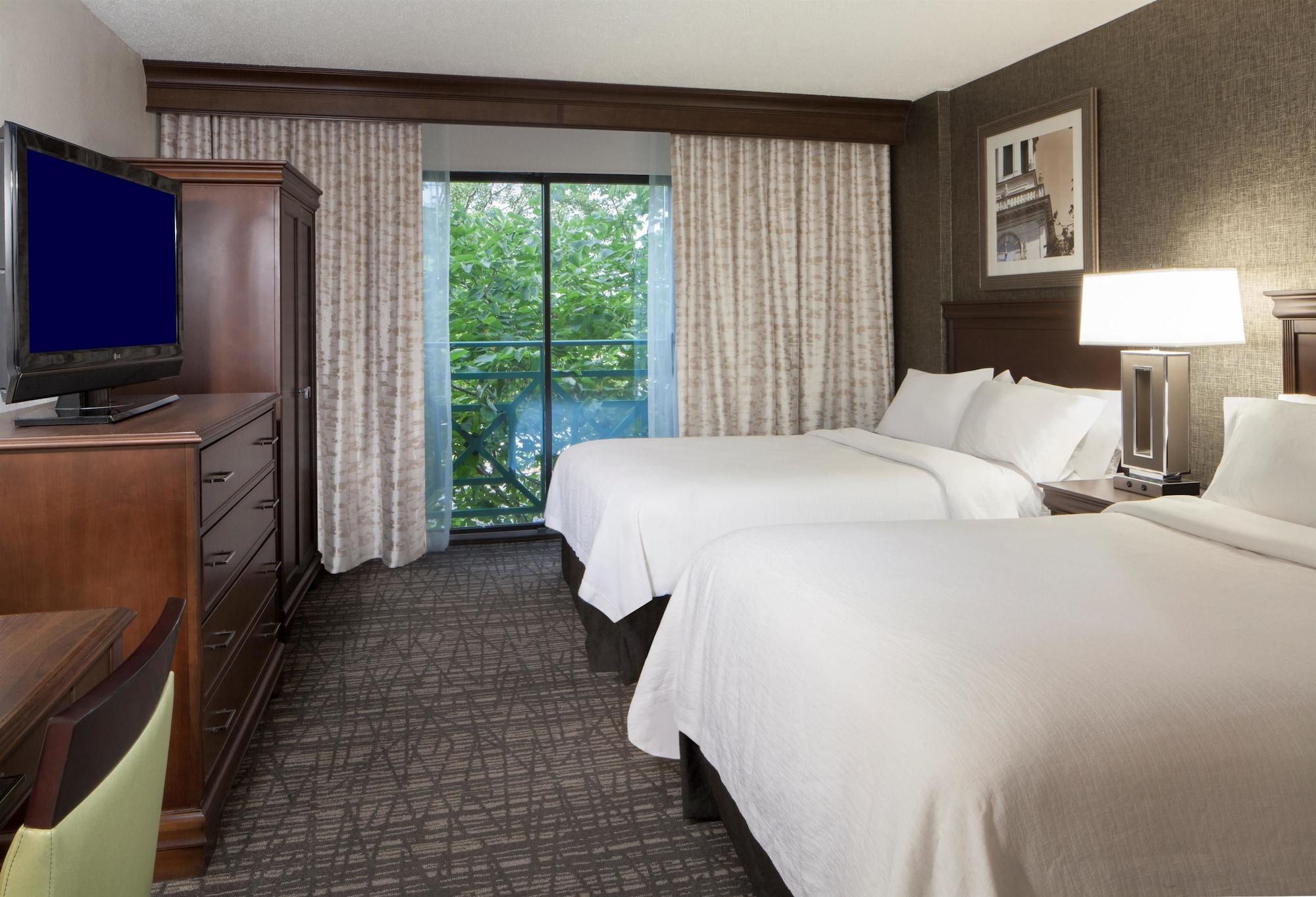 Embassy Suites By Hilton Philadelphia Airport Bagian luar foto