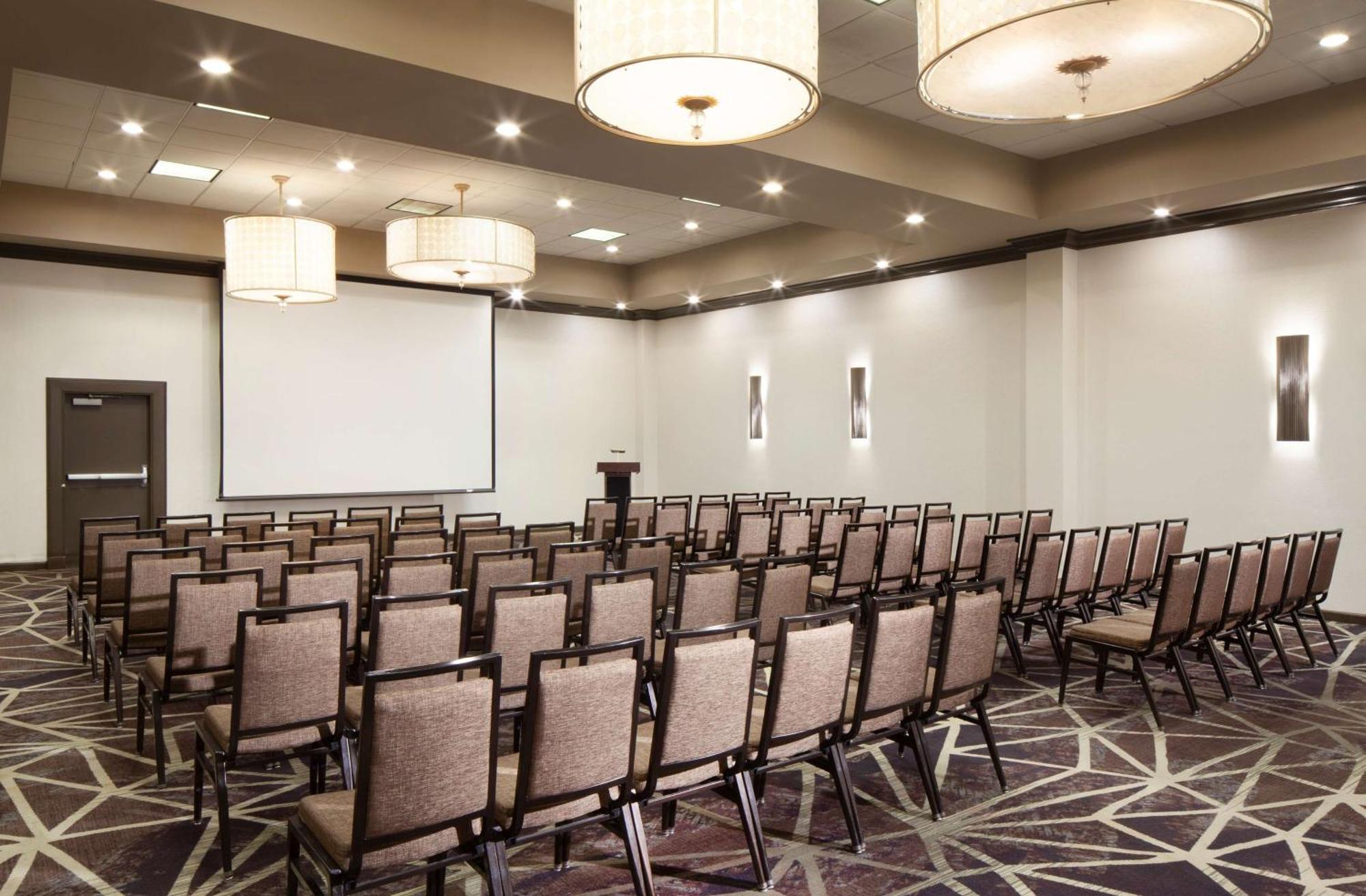 Embassy Suites By Hilton Philadelphia Airport Bagian luar foto