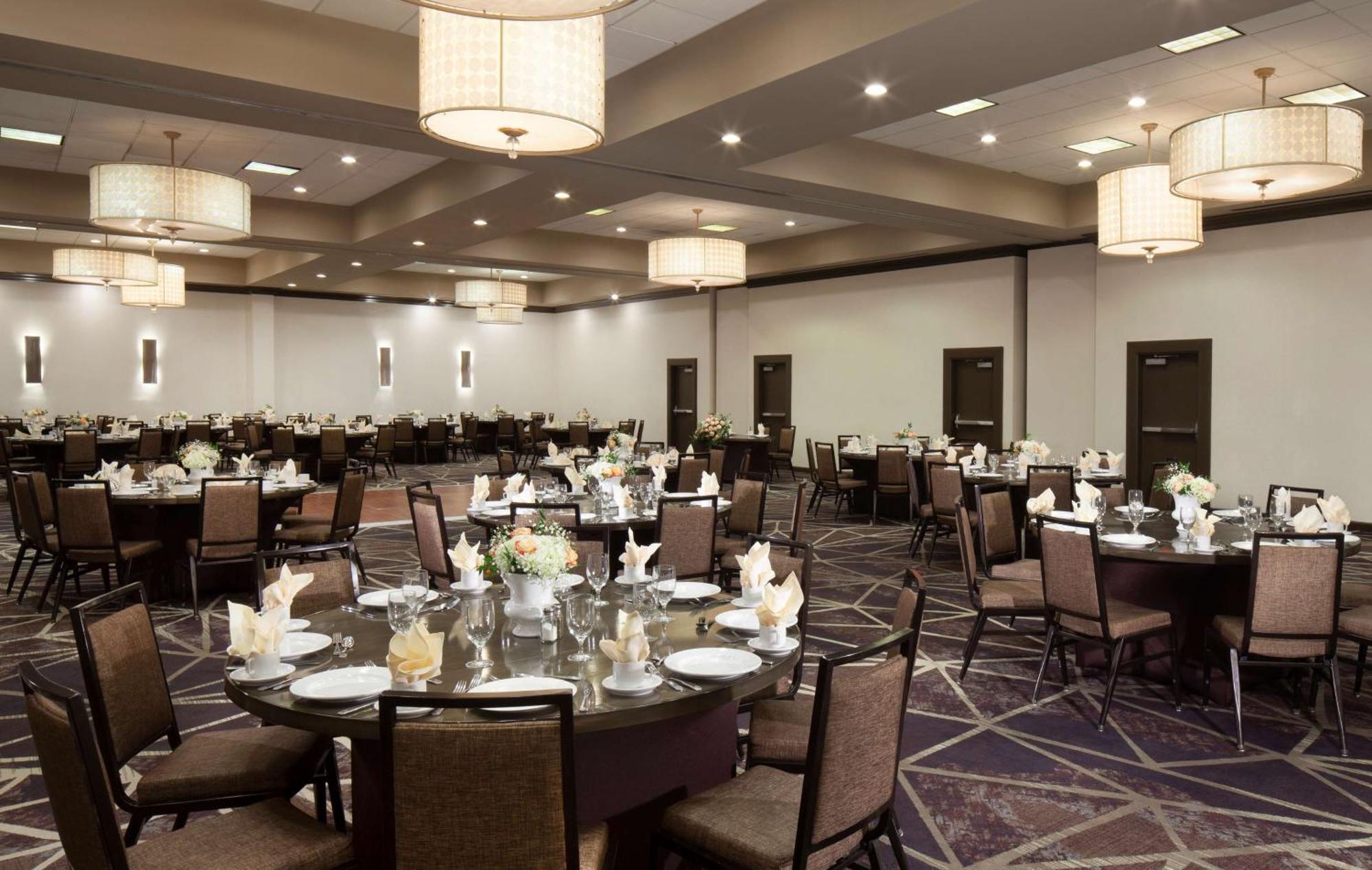 Embassy Suites By Hilton Philadelphia Airport Bagian luar foto