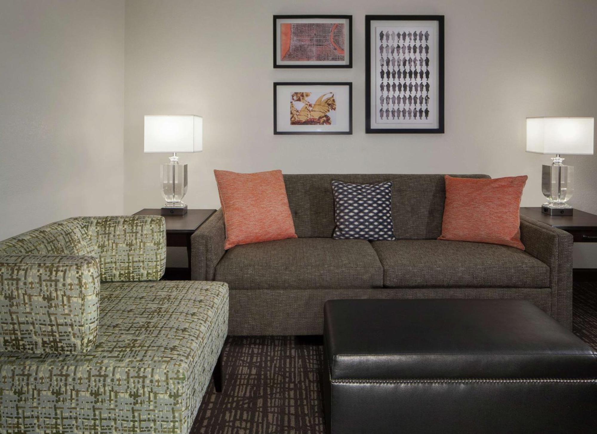Embassy Suites By Hilton Philadelphia Airport Bagian luar foto