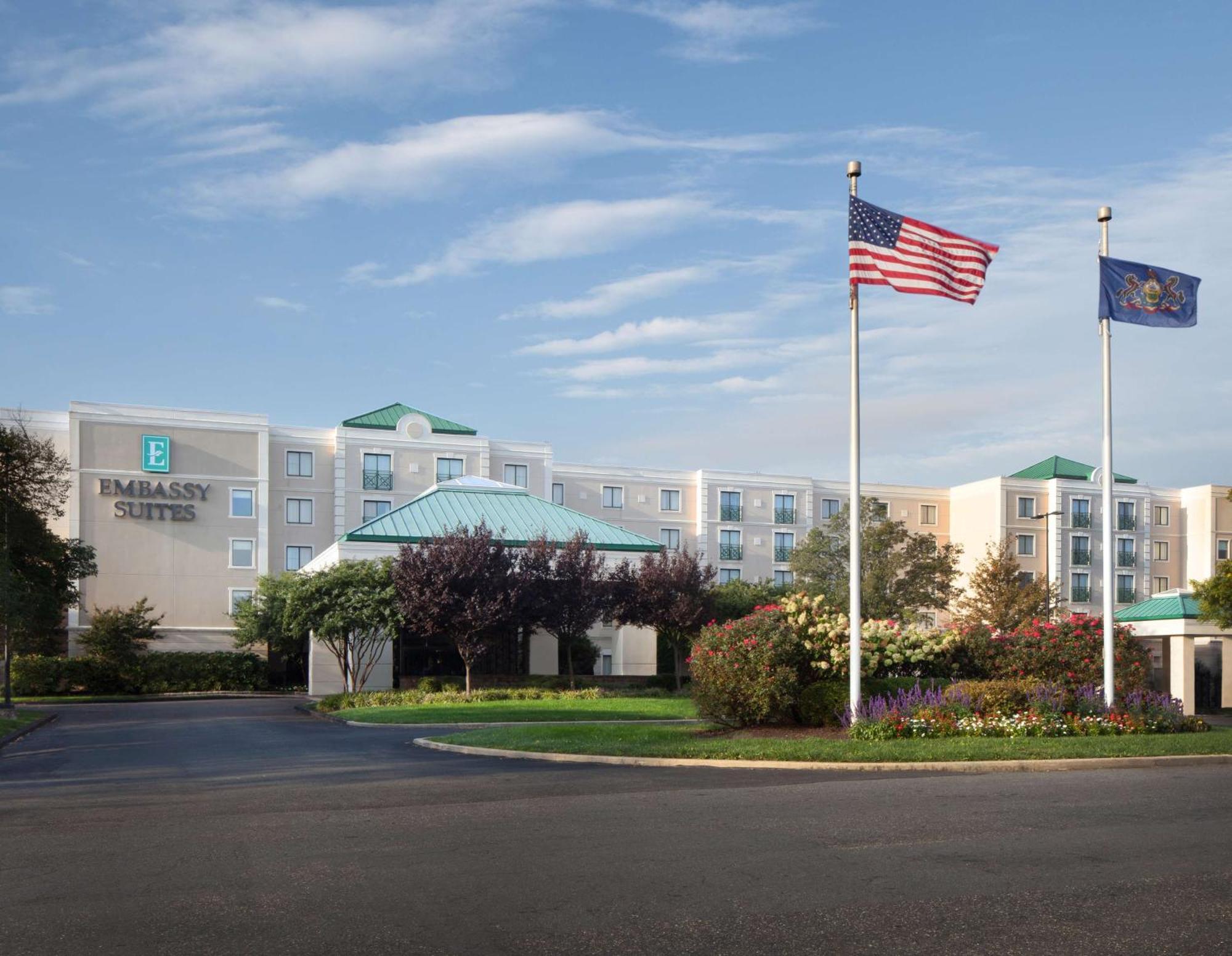 Embassy Suites By Hilton Philadelphia Airport Bagian luar foto
