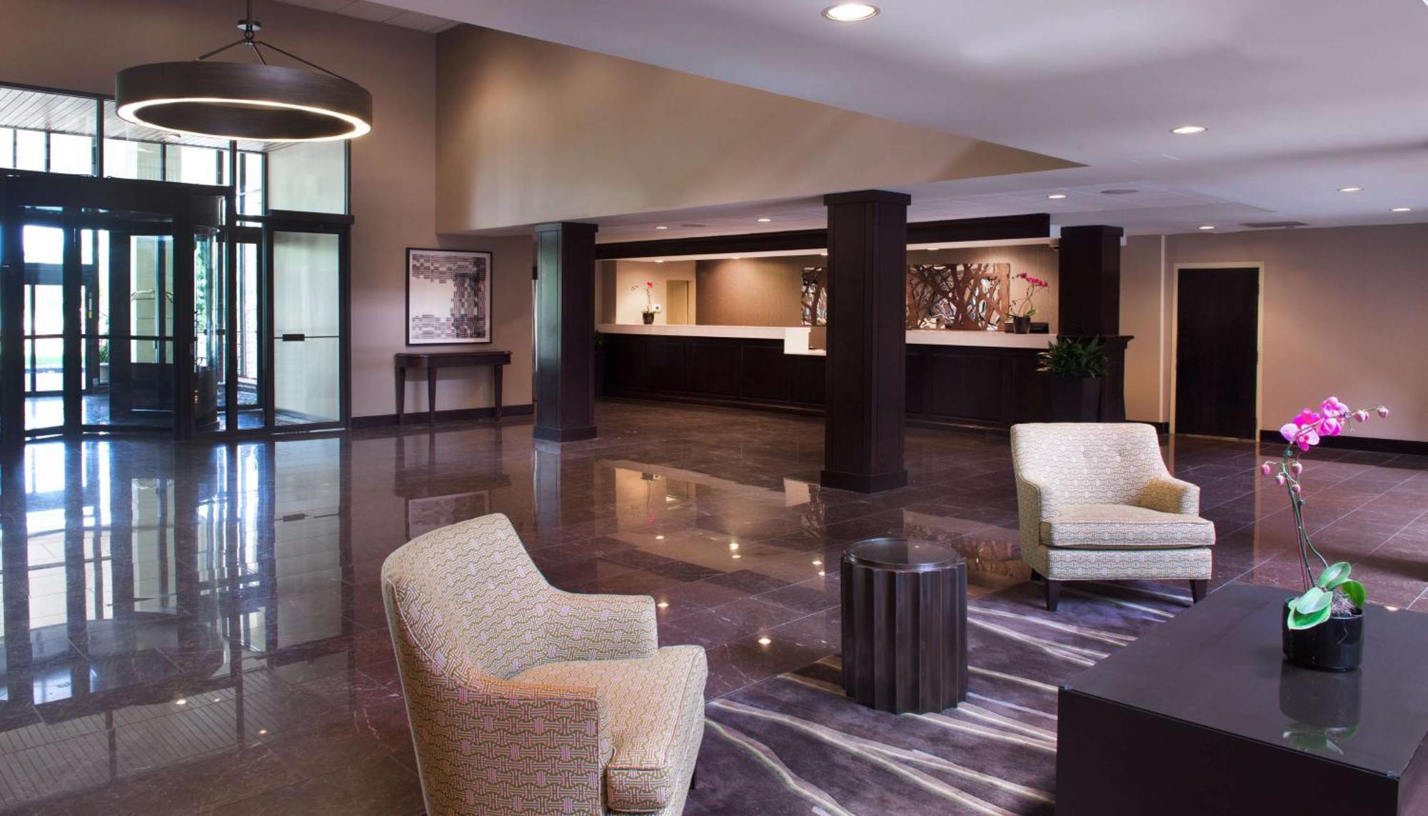 Embassy Suites By Hilton Philadelphia Airport Bagian luar foto