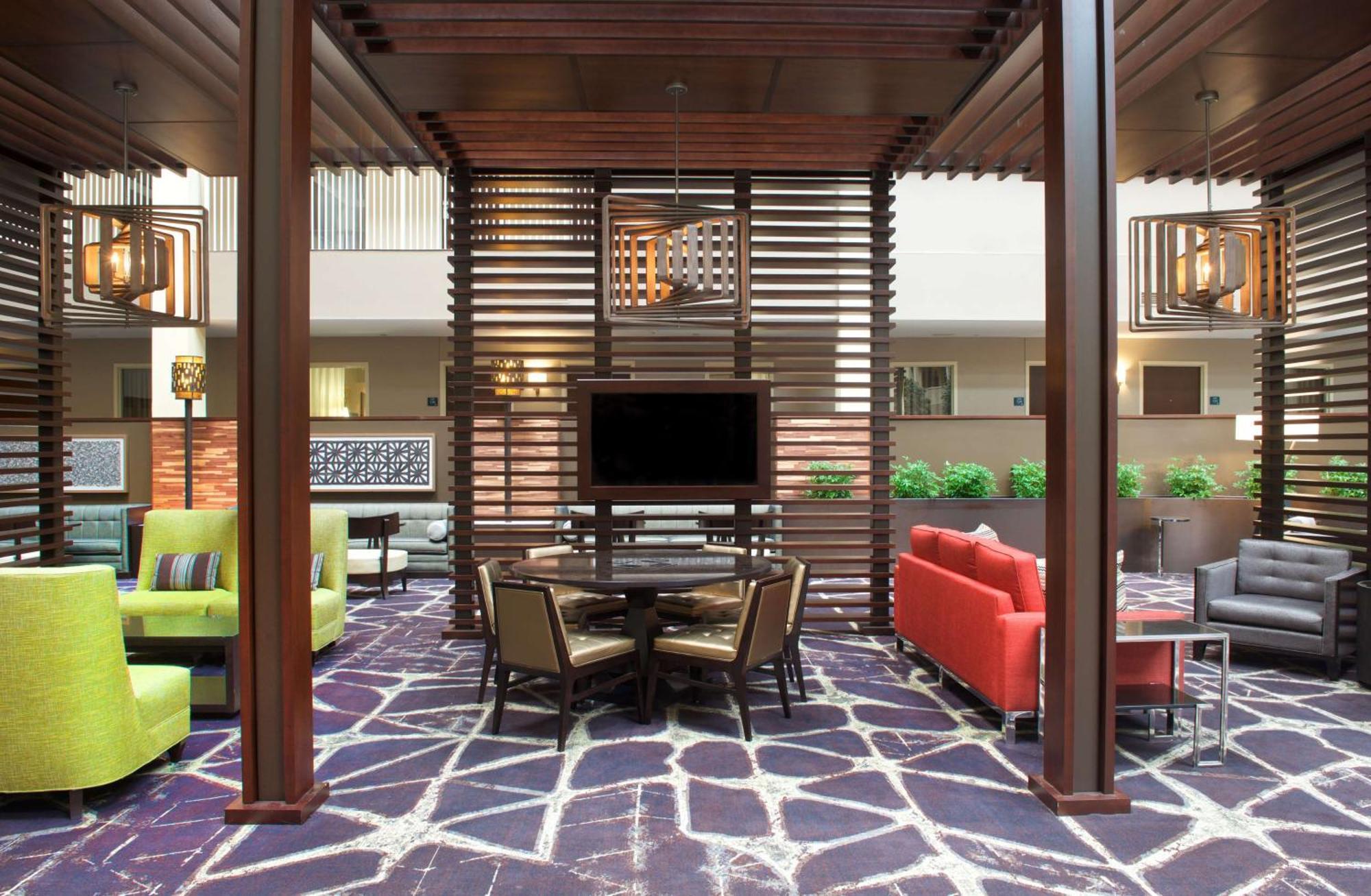 Embassy Suites By Hilton Philadelphia Airport Bagian luar foto