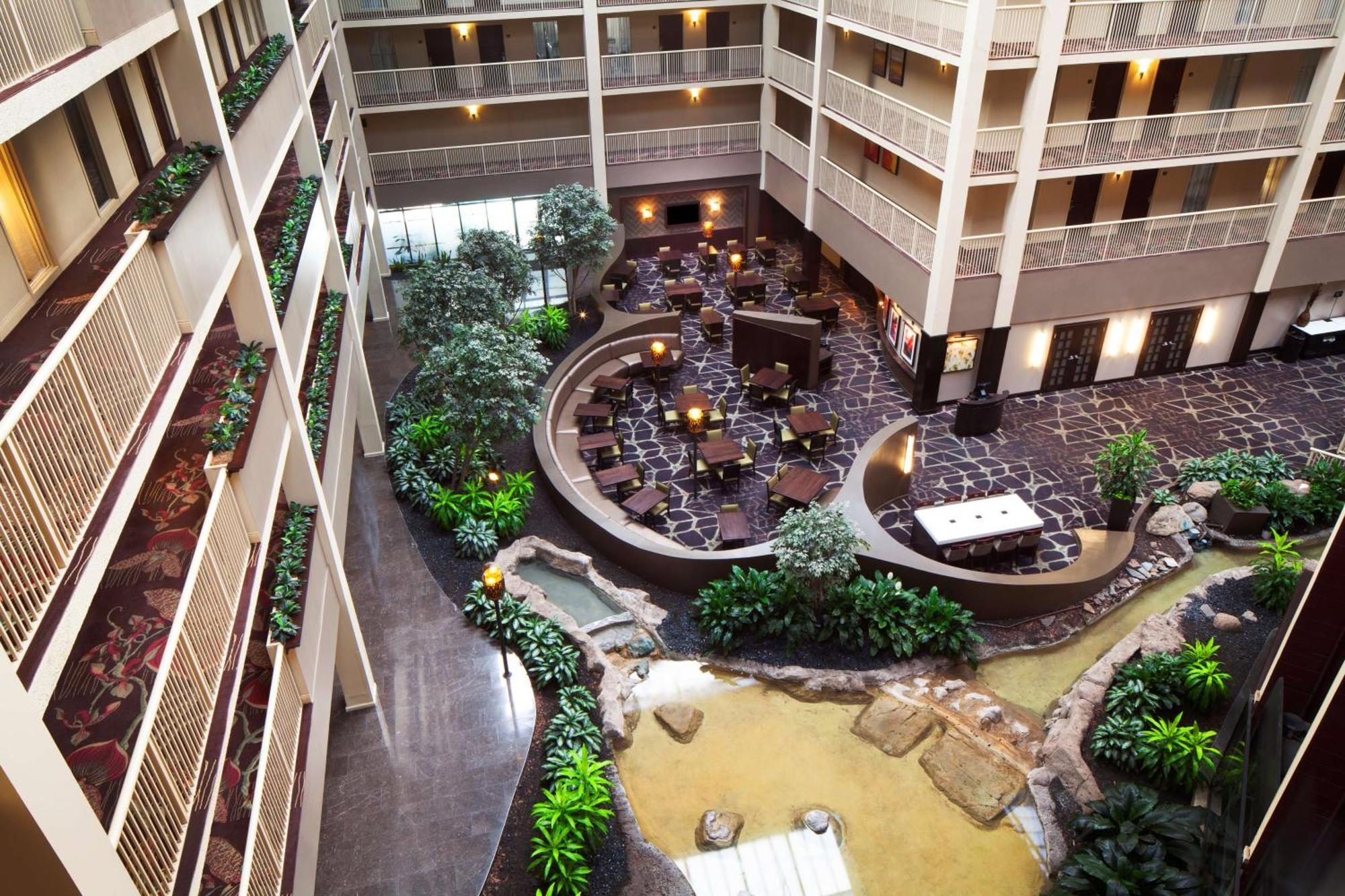 Embassy Suites By Hilton Philadelphia Airport Bagian luar foto