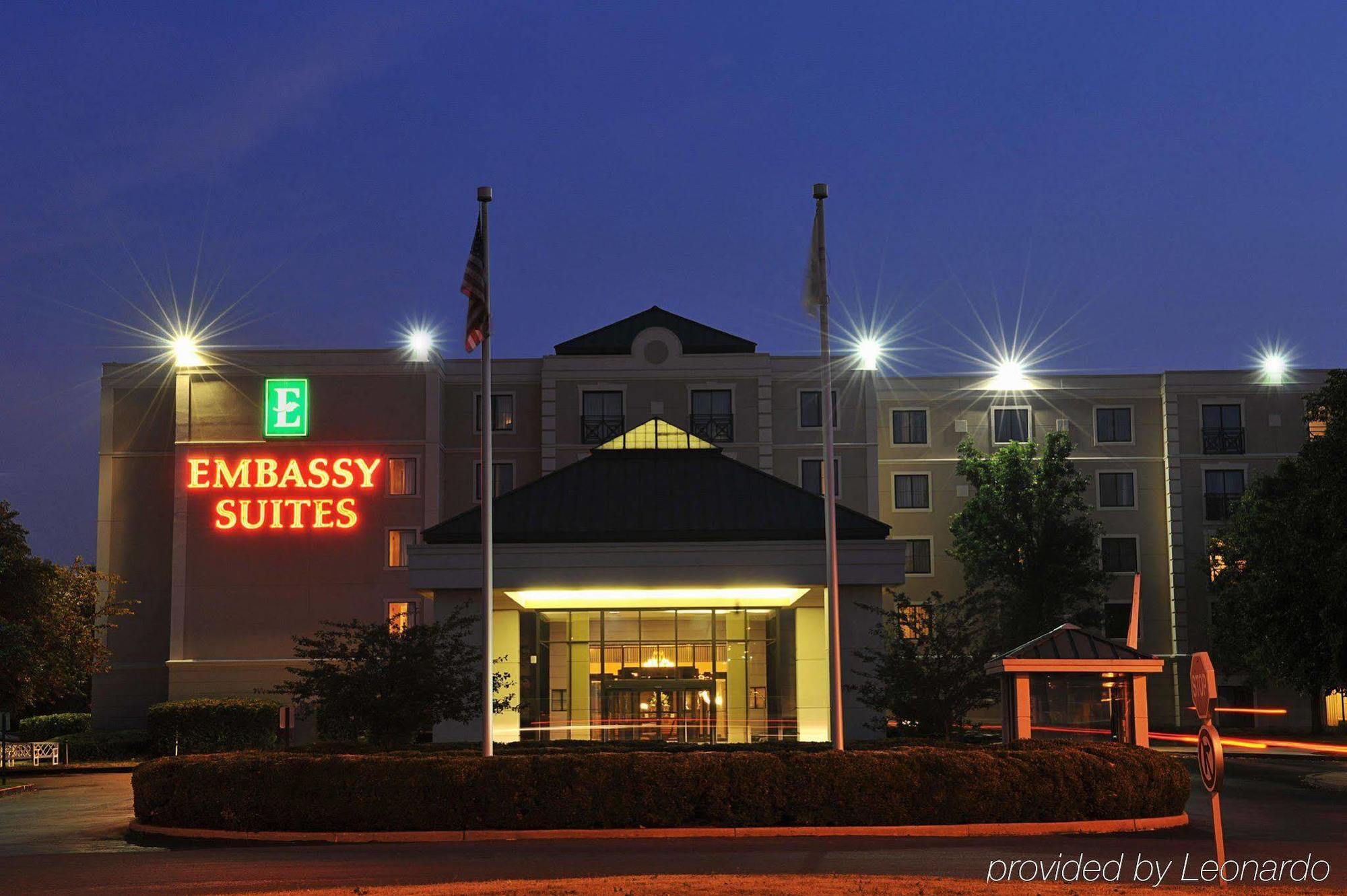 Embassy Suites By Hilton Philadelphia Airport Bagian luar foto
