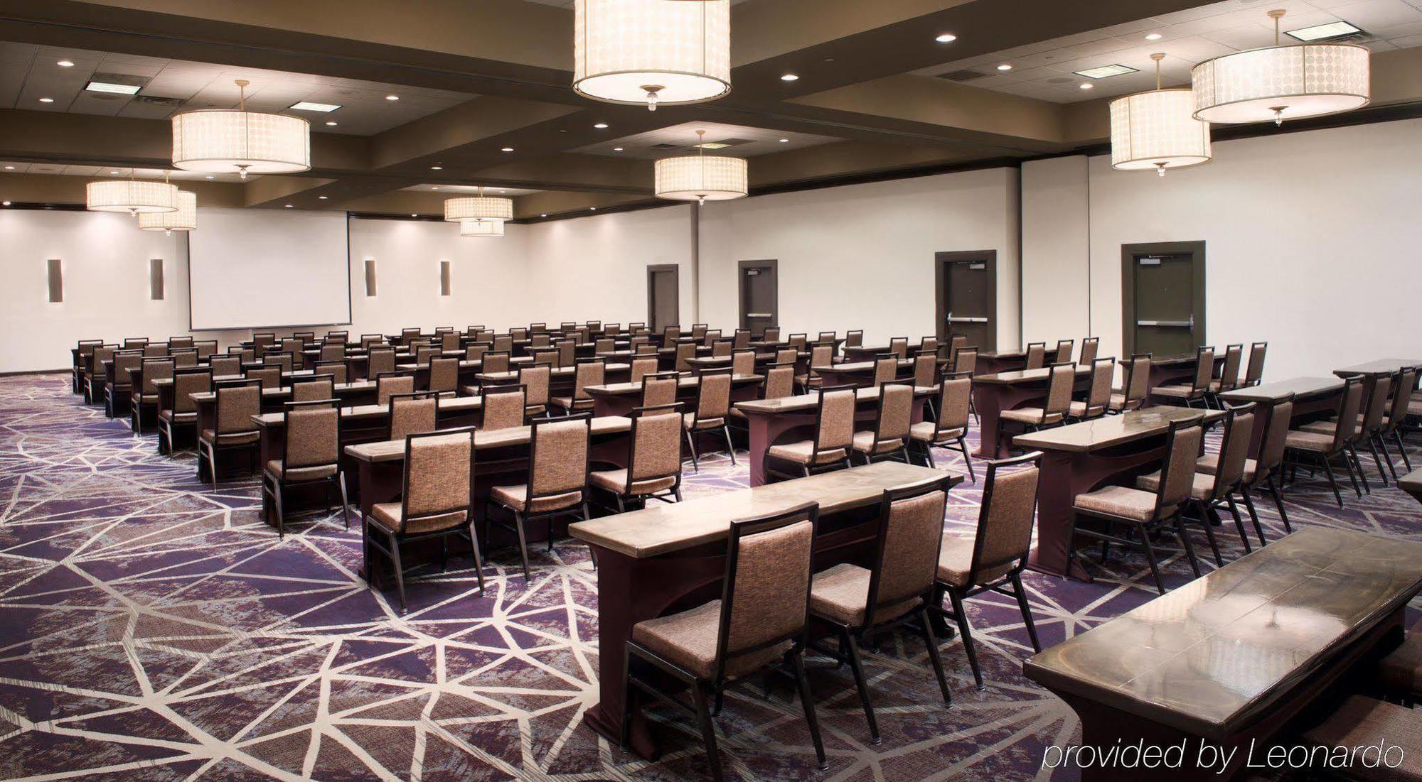 Embassy Suites By Hilton Philadelphia Airport Bagian luar foto