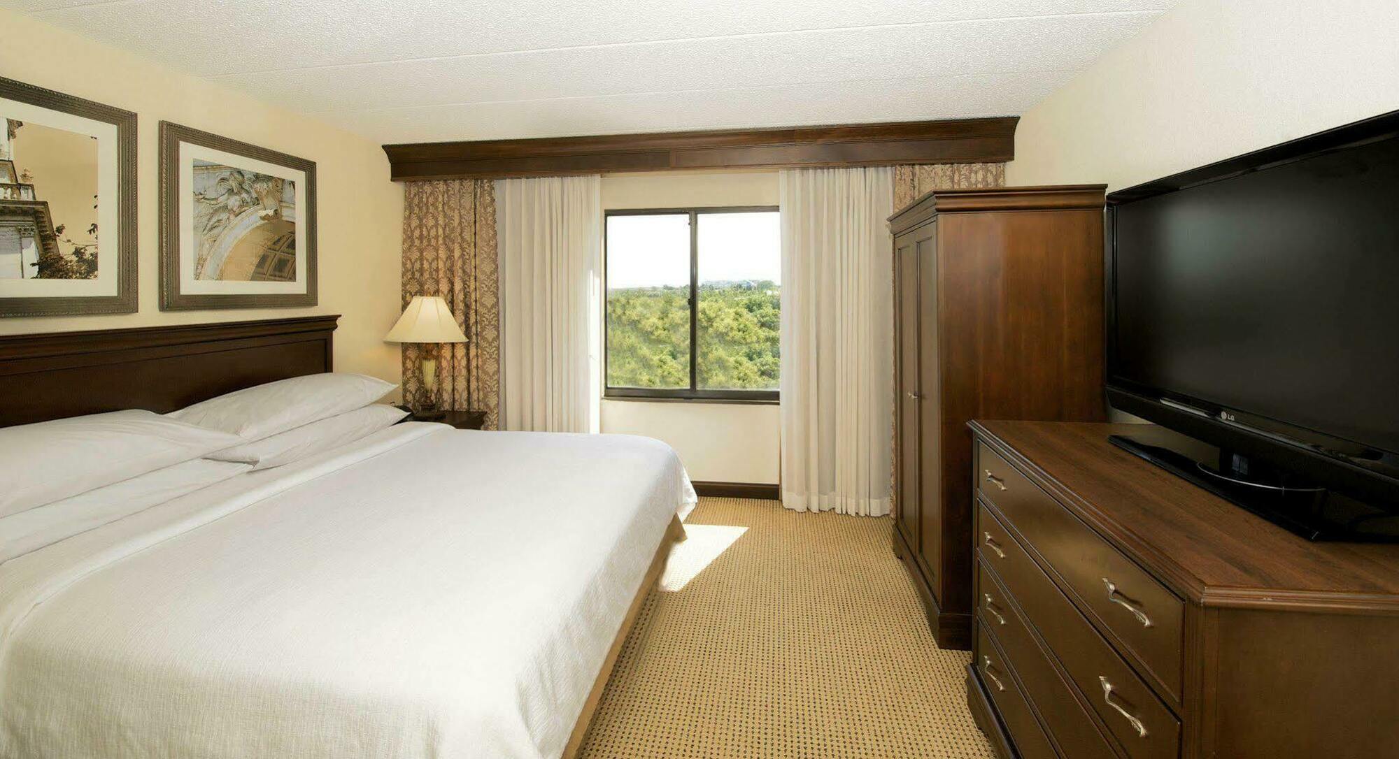 Embassy Suites By Hilton Philadelphia Airport Bagian luar foto